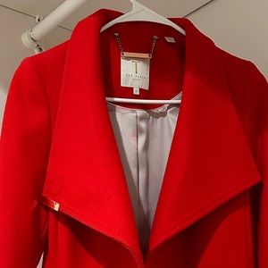 Classic Red Ted Baker Coat - Timeless Elegance for Your Wardrobe!